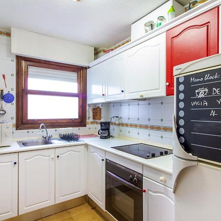 Lovely Home In Santa Pola With Kitchen Exterior foto