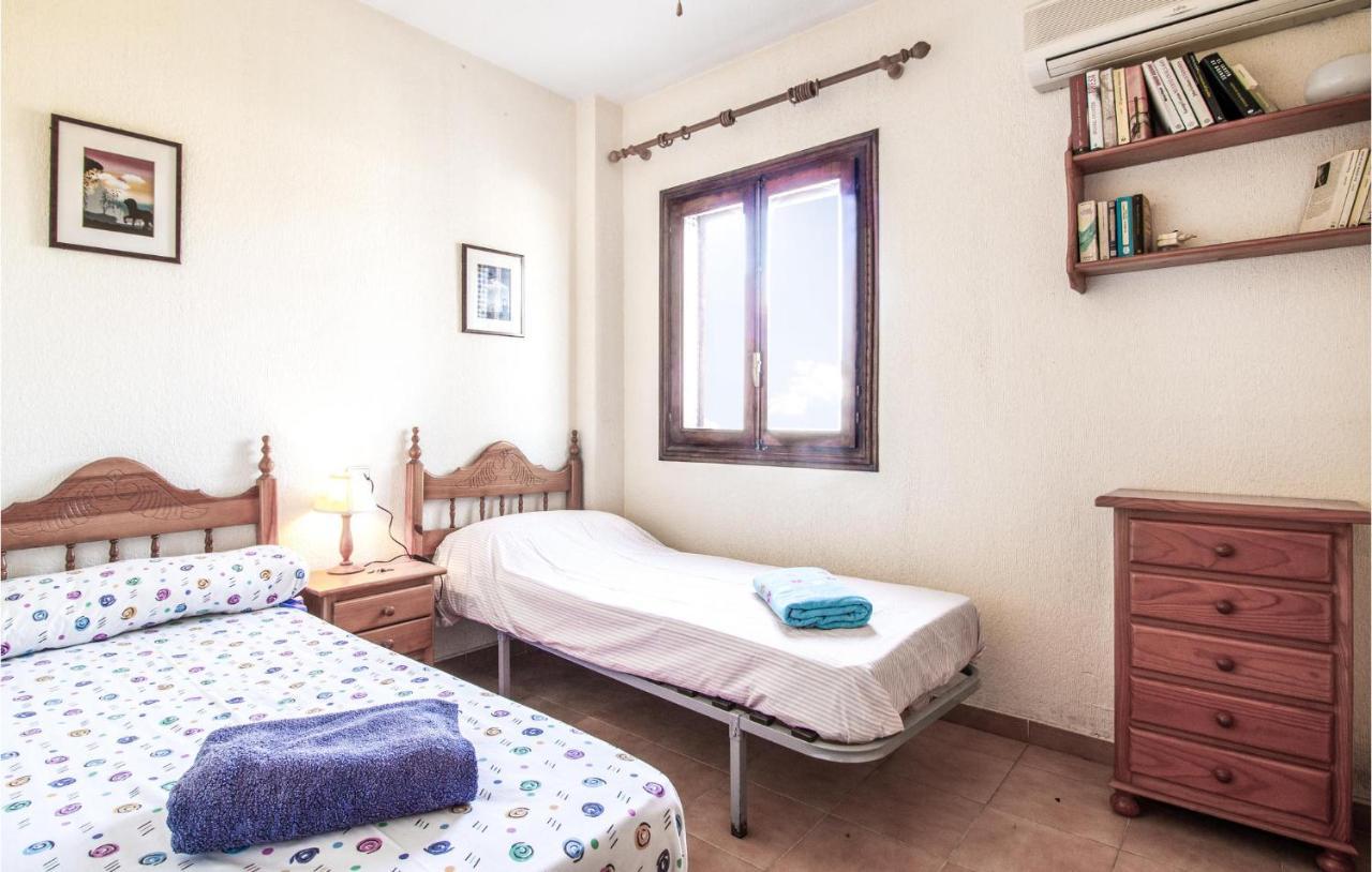 Lovely Home In Santa Pola With Kitchen Exterior foto